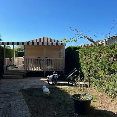 Camping Mobil'home - **** Les Charmettes