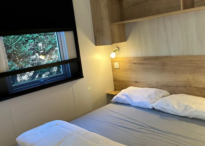 Κάμπινγκ Mobil'home - **** Les Charmettes Les Mathes